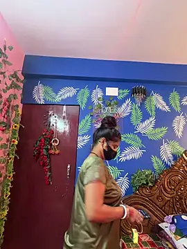 V-Hot-Sweti online show from February 2, 2026, 7:51 am