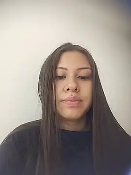 Layla fontainex x online show from June 4, 2026, 12:10 pm