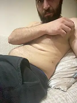 banuemre28 online show from June 24, 2026, 6:39 pm
