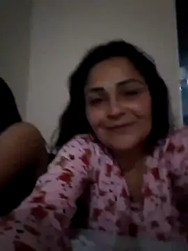 Snapshot of Thamiressssss chatting on October 17, 2025, 3:54 am Thamiressssss online show from October 17, 2025, 3:54 am