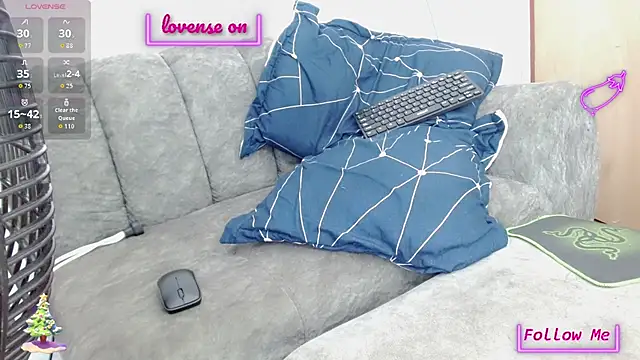 Dulce2415 online show from March 5, 2026, 1:35 am