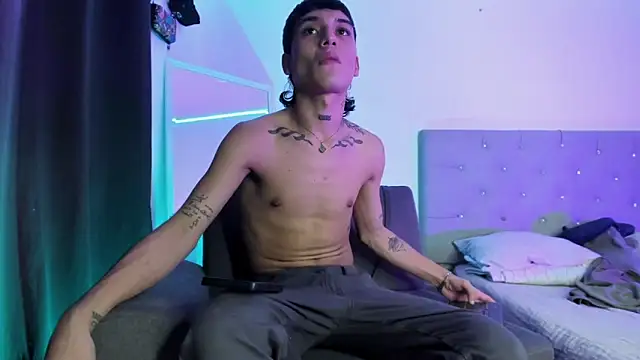 Snapshot of twinkDuohot chatting on March 15, 2026, 1:56 am twinkDuohot online show from March 15, 2026, 1:56 am