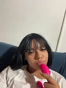 Snapshot of tony_and_katy chatting on April 13, 2026, 11:36 am tony and katy online show from April 13, 2026, 11:36 am