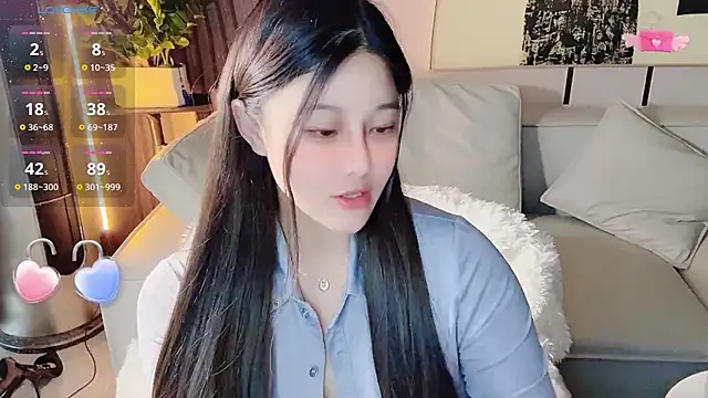 Auu-777 online show from April 19, 2026, 1:17 am
