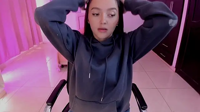 bella fox 1 online show from January 12, 2026, 2:46 pm