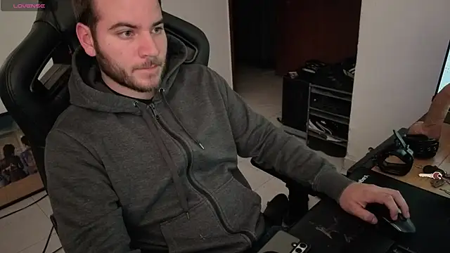 Snapshot of Paul00474 chatting on September 26, 2025, 1:56 am Paul00474 online show from September 26, 2025, 1:56 am