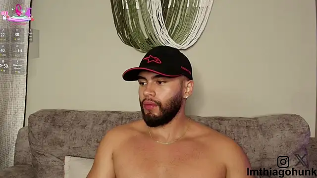 Snapshot of ThiagoHunk chatting on October 2, 2025, 4:16 am ThiagoHunk online show from October 2, 2025, 4:16 am