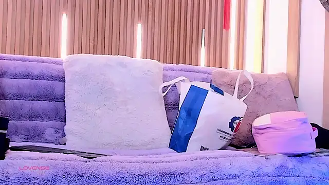 ArianaSantana online show from January 6, 2026, 12:53 pm