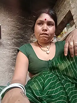 Snapshot of Rashili_jaan chatting on June 22, 2026, 1:44 am Rashili jaan online show from June 22, 2026, 1:44 am