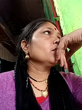Snapshot of Rashili_jaan chatting on July 10, 2026, 1:27 am Rashili jaan online show from July 10, 2026, 1:27 am