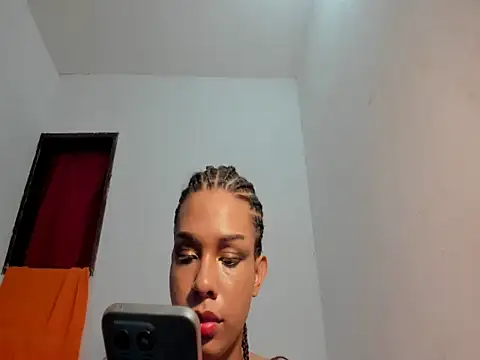 Snapshot of calliedemon_ chatting on June 22, 2026, 8:17 pm calliedemon online show from June 22, 2026, 8:17 pm