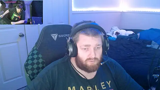 Snapshot of NeedyGlister chatting on March 7, 2026, 9:48 am NeedyGlister online show from March 7, 2026, 9:48 am