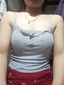 Snapshot of LucyyLy chatting on April 1, 2026, 11:23 pm LucyyLy online show from April 1, 2026, 11:23 pm