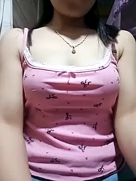 Snapshot of LucyyLy chatting on March 4, 2026, 1:19 pm LucyyLy online show from March 4, 2026, 1:19 pm