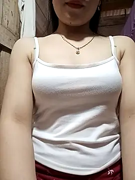 Snapshot of LucyyLy chatting on March 8, 2026, 3:21 am LucyyLy online show from March 8, 2026, 3:21 am