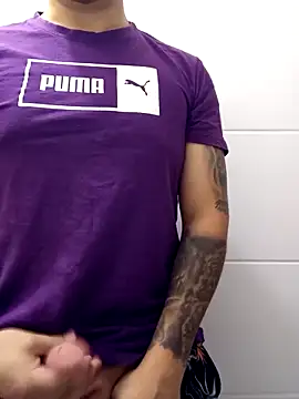 Snapshot of Brhryan chatting on September 17, 2025, 2:19 pm Brhryan online show from September 17, 2025, 2:19 pm