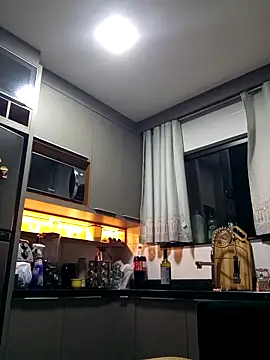 Snapshot of Brhryan chatting on November 2, 2025, 4:39 am Brhryan online show from November 2, 2025, 4:39 am