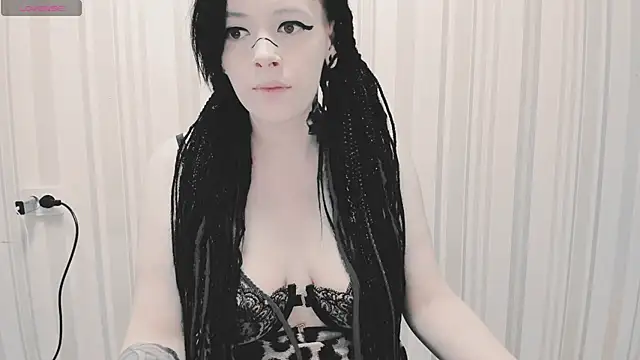 Polly Jameson online show from October 22, 2025, 7:19 am