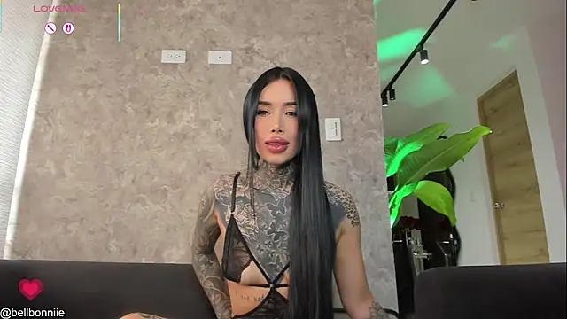 Snapshot of belllbonniie chatting on February 4, 2026, 7:42 pm belllbonniie online show from February 4, 2026, 7:42 pm