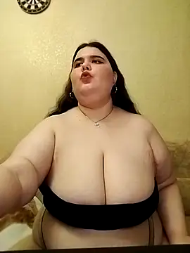 Vllada Brattz online show from May 16, 2026, 7:57 pm