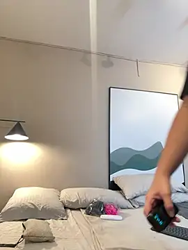 Snapshot of Tayler_Kim chatting on February 18, 2026, 6:48 pm Tayler Kim online show from February 18, 2026, 6:48 pm