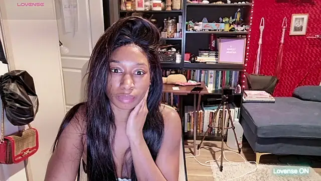 MarleyAquafina online show from February 6, 2026, 3:13 am