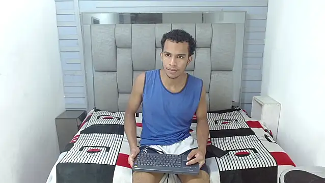 Snapshot of aston_xvera chatting on September 9, 2025, 8:29 pm aston xvera online show from September 9, 2025, 8:29 pm