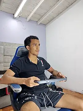 Snapshot of aston_xvera chatting on September 9, 2025, 2:54 am aston xvera online show from September 9, 2025, 2:54 am