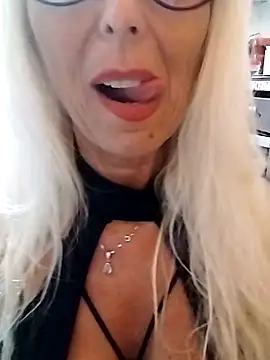  sexyBLONDE46  online show from July 23, 2026, 1:08 am