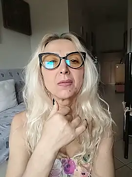  sexyBLONDE46  online show from February 14, 2026, 11:21 am