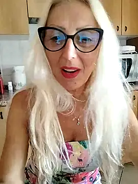  sexyBLONDE46  online show from July 4, 2026, 1:26 pm