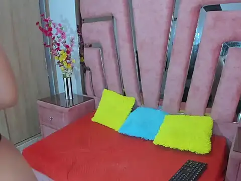 MaraKarly online show from March 18, 2026, 7:26 pm