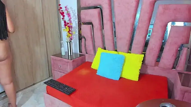 MaraKarly online show from February 27, 2026, 7:35 pm