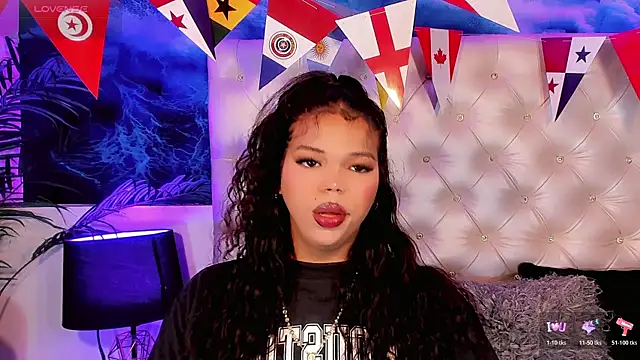 Valeria Swett  online show from June 16, 2026, 10:43 pm