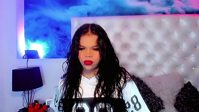 Valeria Swett  online show from March 1, 2026, 8:31 pm