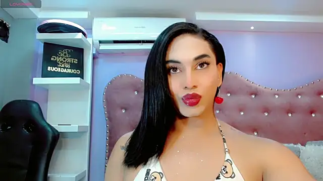Valeria Swett  online show from October 11, 2025, 7:26 pm