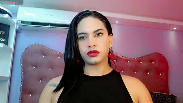 Valeria Swett  online show from October 12, 2025, 7:37 pm