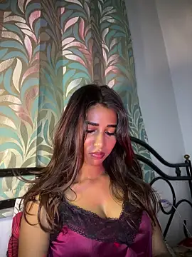 STRIP GLOW online show from April 9, 2026, 10:27 pm