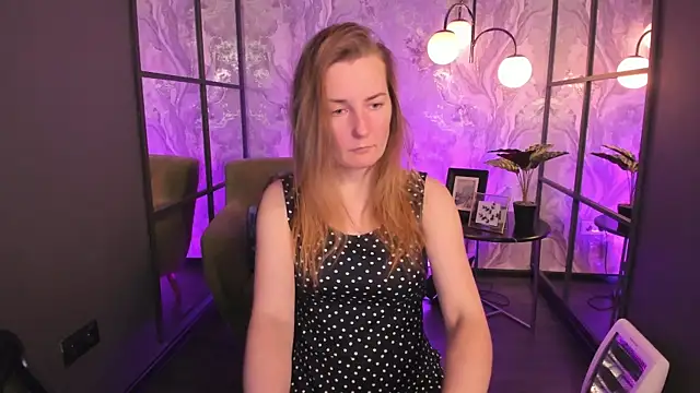 MeggySun online show from December 19, 2025, 1:24 pm