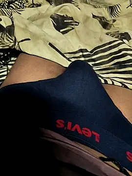 Snapshot of abhi_singh78 chatting on September 13, 2025, 5:57 pm abhi singh78 online show from September 13, 2025, 5:57 pm