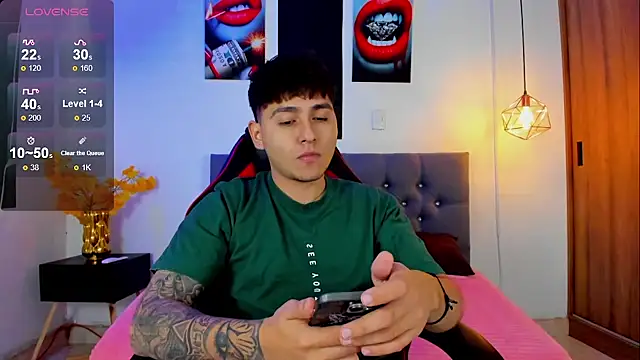 Nicolas James Sc online show from November 22, 2025, 12:59 pm