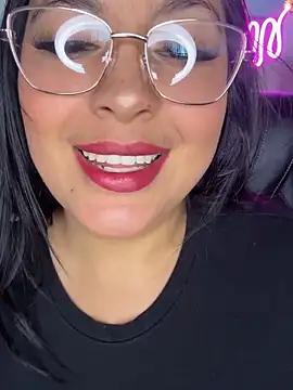 latina curvy22 online show from September 16, 2025, 6:20 pm