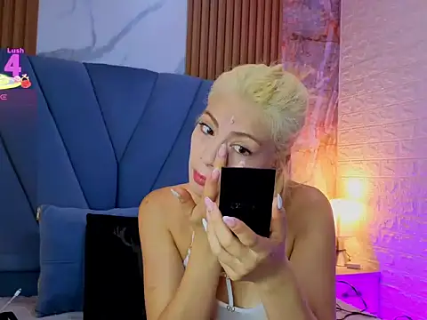 Snapshot of megganfoxxy chatting on September 22, 2025, 8:48 pm megganfoxxy online show from September 22, 2025, 8:48 pm