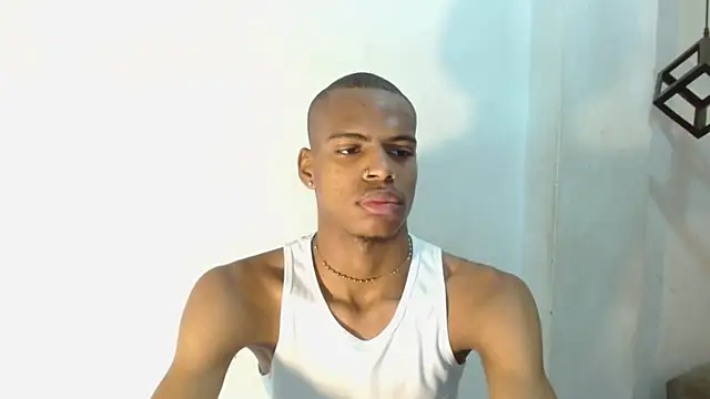 criss zuri online show from October 9, 2025, 11:33 am