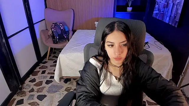 AlliceCopper online show from February 13, 2026, 1:00 pm