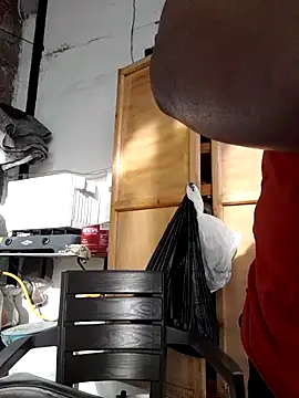 Snapshot of Zaphyra18 chatting on October 19, 2025, 9:06 pm Zaphyra18 online show from October 19, 2025, 9:06 pm