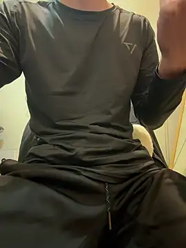 black xun online show from February 11, 2026, 4:40 pm