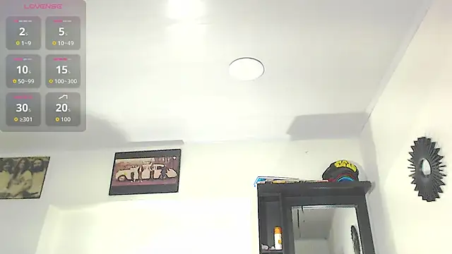 Snapshot of Vicky_hotmilf chatting on December 2, 2025, 11:12 am Vicky hotmilf online show from December 2, 2025, 11:12 am