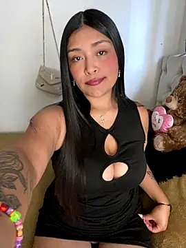 Snapshot of Aurora_fire1 chatting on December 20, 2025, 6:22 pm Aurora fire1 online show from December 20, 2025, 6:22 pm