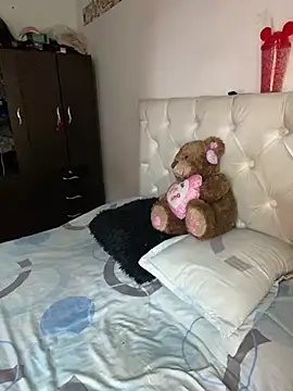 Snapshot of Aurora_fire1 chatting on February 7, 2026, 5:54 pm Aurora fire1 online show from February 7, 2026, 5:54 pm